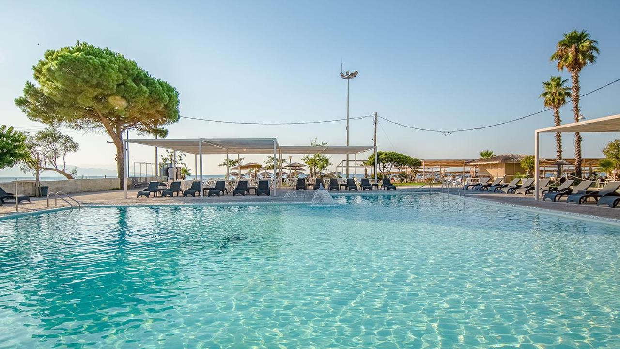 Buka Sandy Beach Messíni 外观 照片