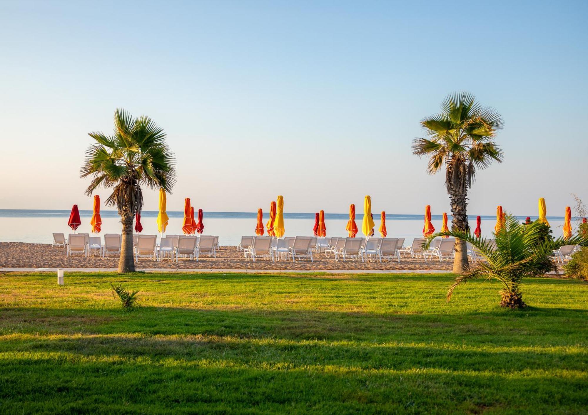Buka Sandy Beach Messíni 外观 照片
